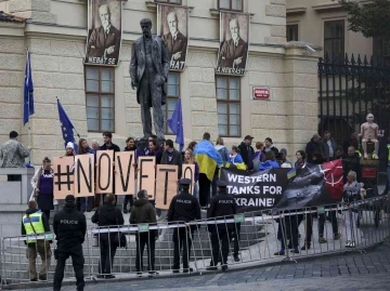 Prag’daki AB zirvesi öncesi &quot;Ukrayna’ya destek&quot; gösterisi
