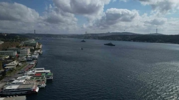 Preveze Deniz Zaferi’nin 485’inci yıldönümünde 15 savaş gemisi Boğaz’dan geçti
