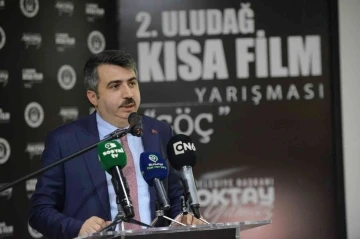 &quot;2. Uludağ Kısa Film Festivali’nde&quot; ödüller sahiplerini buldu
