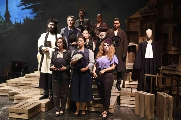 &quot;Arturo Ui’nin Önlenebilir Yükselişi&quot; 8 Ekim’de sahnede
