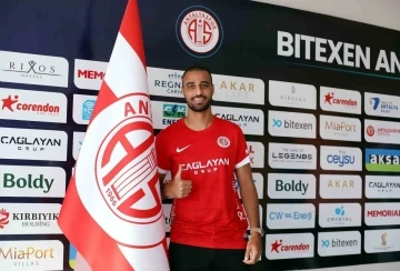 Ramzi Safuri, Antalyaspor’da
