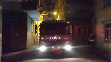 Rize’de elektrik panosunda çıkan yangın nedeniyle apartman tahliye edildi
