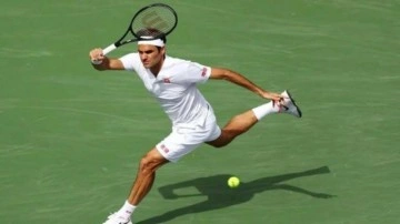Roger Federer, kortlara veda ediyor