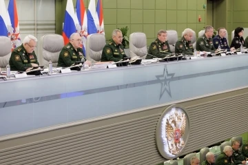 Rusya Savunma Bakanı Şoygu: &quot;Kısmi seferberlikle silah altına alınan 87 bin kişi özel harekat bölgesine gönderildi&quot;
