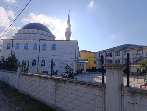 Sabah ezanı erken okununca sahura kalkanlar şaştı kaldı
