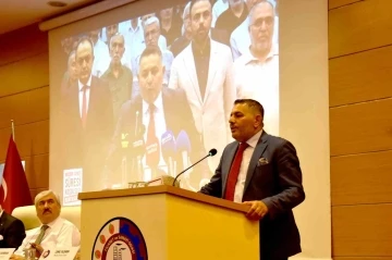 Sadıkoğlu: &quot;3 aylık süre uzatımı tedavi değil pansuman niteliğinde”
