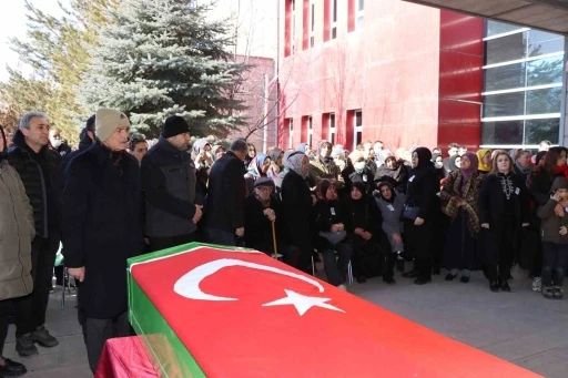 Sağlık personelinin ani ölümü ilçeyi yasa boğdu
