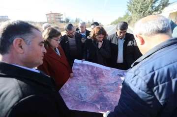 Şahin, yeni yılın ilk gününde trafiğe açılan yeni yolları inceledi
