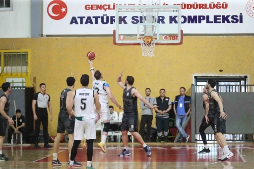 Sakarya Büyükşehir basket takımı turu geçti
