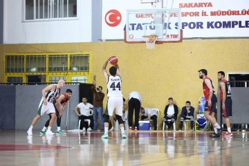 Sakarya Büyükşehir basketbol ilk yarının son maçına İstanbul’da çıkıyor
