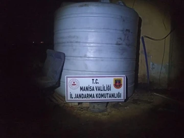 Salihli’de 2 bin 500 litre kaçak akaryakıt ele geçirildi
