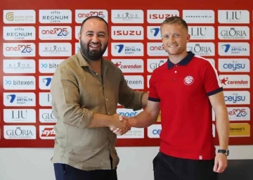 Sam Larsson, Antalyaspor’da
