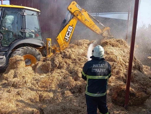 Samandağ’da samanlık yangını
