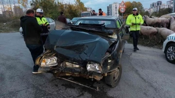 Samsun’da iki otomobil çarpıştı: 2 çocuk yaralı
