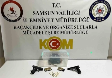 Samsun’da polis gümrük kaçağı boğa yılanı ve silah ele geçirdi
