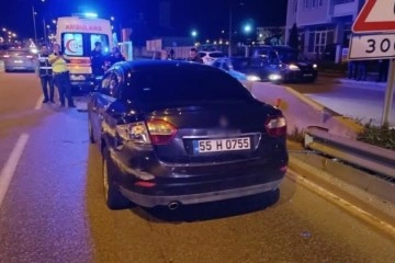 Samsun’da kontrolden çıkan araç bariyerlere çarptı: 3 yaralı