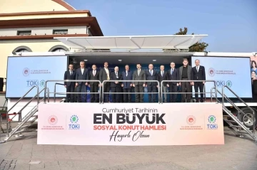 Sanal gerçeklik gözlüğüyle TOKİ’lere misafir oldular
