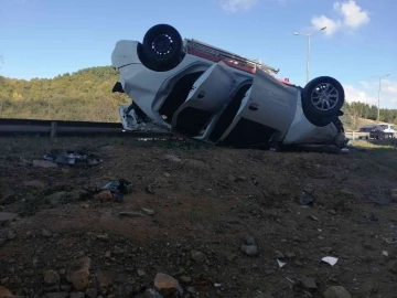 Sancaktepe’de yoldan çıkan otomobil takla attı: 1 yaralı
