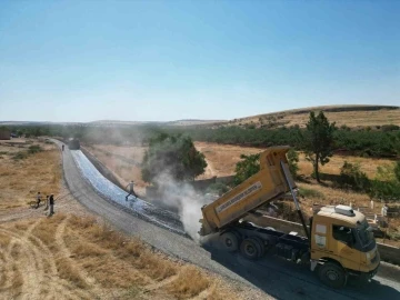 Şanlıurfa Bozova’da sathi asfalt çalışması
