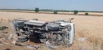 Şanlıurfa’da panelvan ile kamyonet çarpıştı: 1 ölü, 2 yaralı
