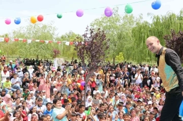 Şanlıurfa’da yetim çocuklar gönüllerince eğlendi
