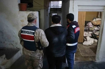 Şanlıurfa merkezli DEAŞ operasyonu: 8 gözaltı
