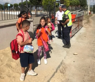 Sarıgöl’de jandarmadan okul servislerine denetim
