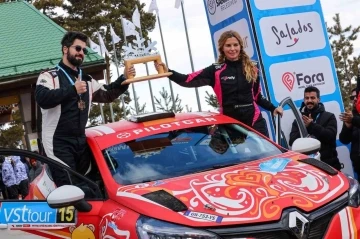 Sarıkamış’ta kar rallisinde kadın pilot ilk 10’a girdi
