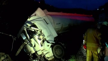 Sarıyer'de feci kaza: TIR kamyona çarptı, ölü ve yaralılar var!