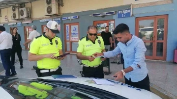 Şehirlerarası otobüslerde sivil trafik denetimi yapılıyor
