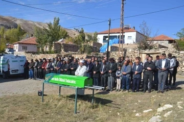 Şehit annesi son yolculuğuna uğurlandı
