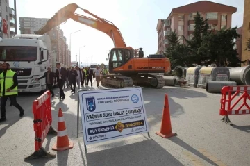 Şehit Mehmet Çavuş Caddesi’nde 10 yıllık sel çilesi son buluyor
