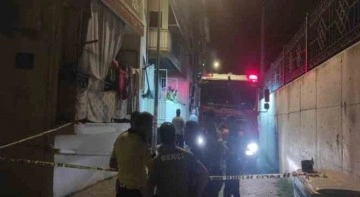 Selçuk’ta bir evde patlama: Panikleyen adam balkondan atladı