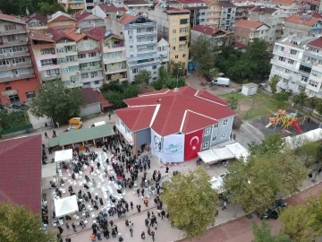 Selde hayatını kaybedenlerin anısına yapılan anaokulunun anahtarı teslim edildi
