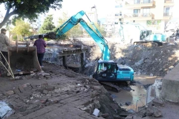 Sele sebep olarak gösterilen Gavur Deresi’ndeki köprüye yıkım kararı
