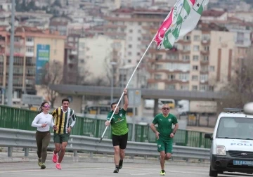 Sevgililer Günü’nde Bursaspor’a koştular
