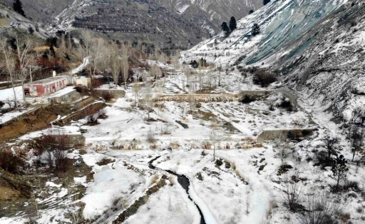 Sibirya soğukları Erzincan’ı dondurdu
