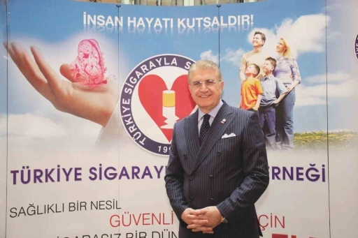 Sigaraya veda etmek için en doğru zaman ramazan ayıdır
