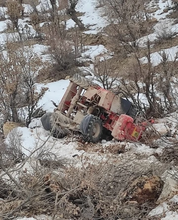 Siirt’te iş makinesi devrildi: 1 ölü
