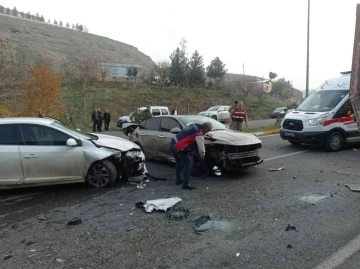 Siirt’te zincirleme kaza: 5 yaralı
