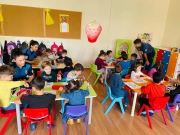 Silopi’de minik öğrencilere polis mesleği anlatıldı
