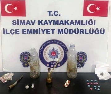 Simav'da Uyuşturucu Operasyonunda 3 Kişi Gözaltına Alındı