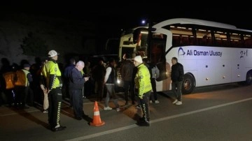 Sinop’ta yolcu otobüsü devrildi: 9 yaralı