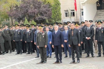 Şırnak’ta 10 Kasım anma töreninde yarışmalarda dereceye girenler ödüllendirildi
