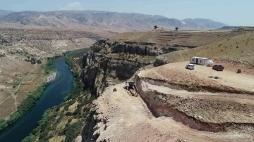 Şırnak’ta Cehennem Deresi ve Dicle Nehri’nin doğal güzelliğine &quot;Cam Teras&quot; projesi
