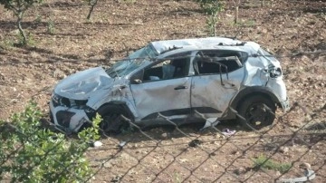 Şırnak'ta şarampole devrilen otomobildeki güvenlik korucularından 1'i şehit oldu, 4'ü