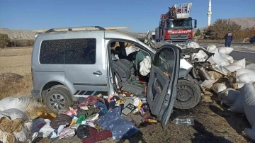 Sivas’ta feci kaza: Uzman çavuş hayatını kaybetti 5 kişi yaralandı
