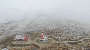 Sivas’ta kar yağışı etkili oldu
