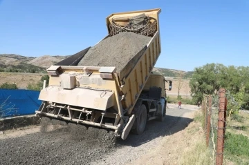 Sivas’ta Kırsalda Altyapı Çalışmaları Yoğun Şekilde devam ediyor
