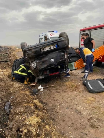 Siverek’te takla atan otomobilde bulunan 2 kişi yaralandı
